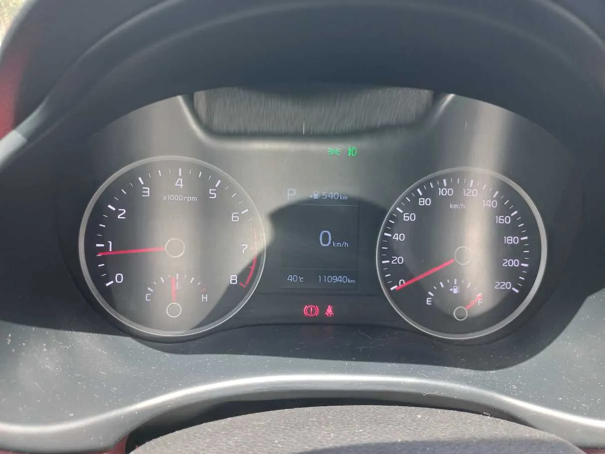 Car image 18
