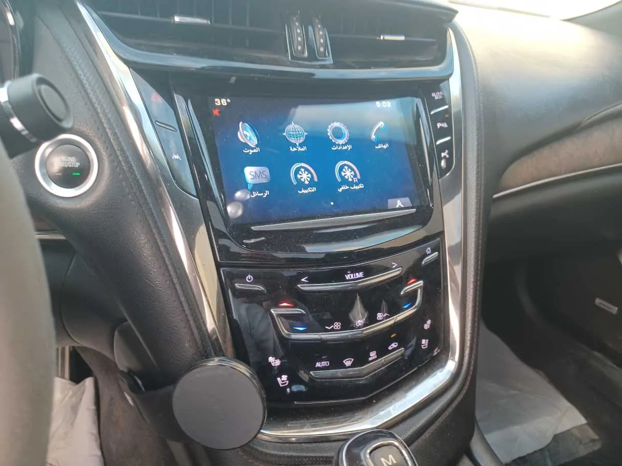 Car image 18
