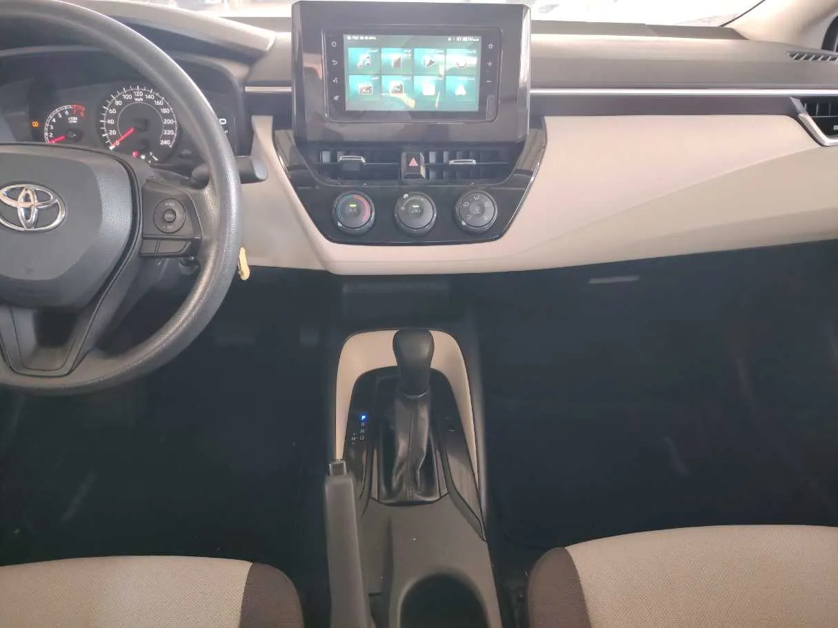 Car image 20