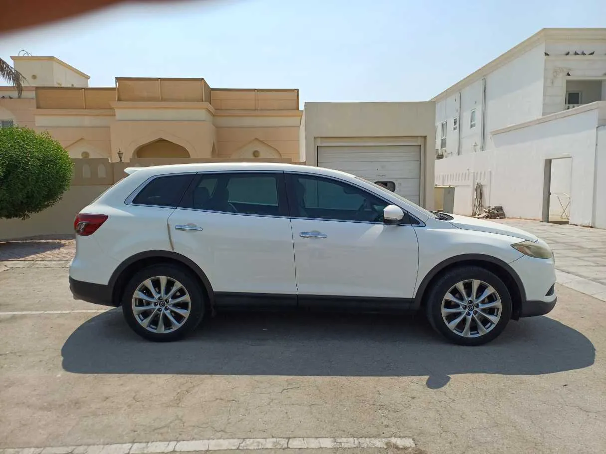 Car image 8