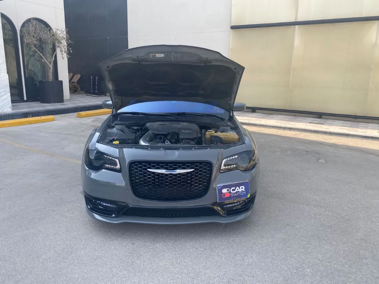 Car image 25