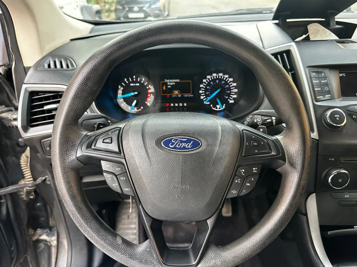 Car image 20