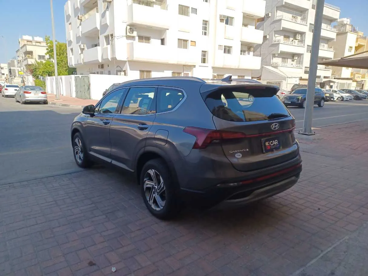 Car image 7