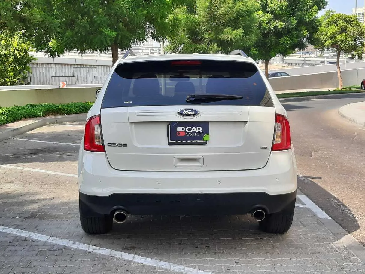 Car image 6