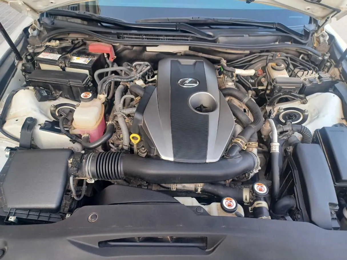 Car image 23