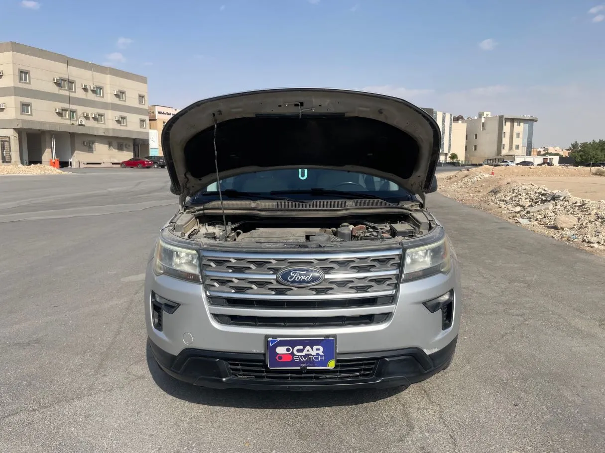 Car image 23