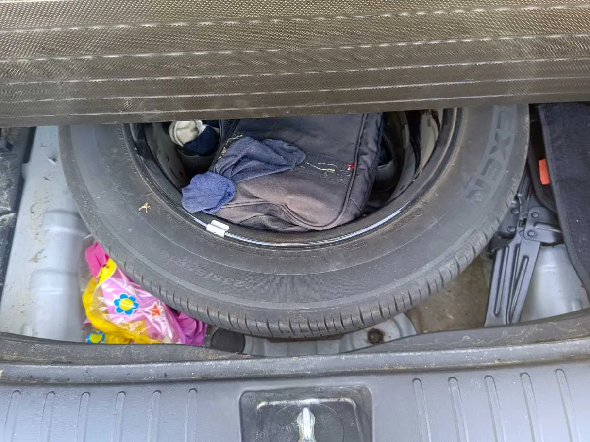 Car image 29