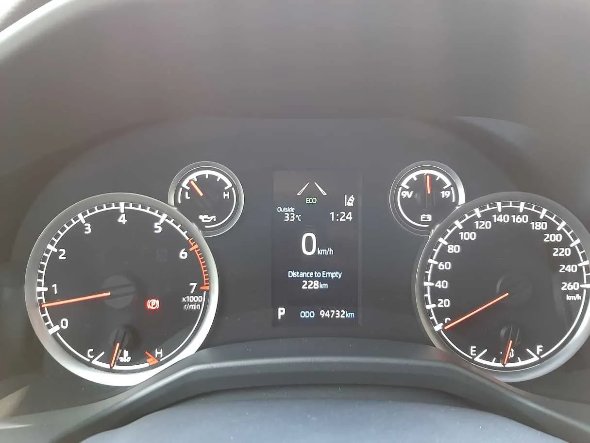 Car image 18