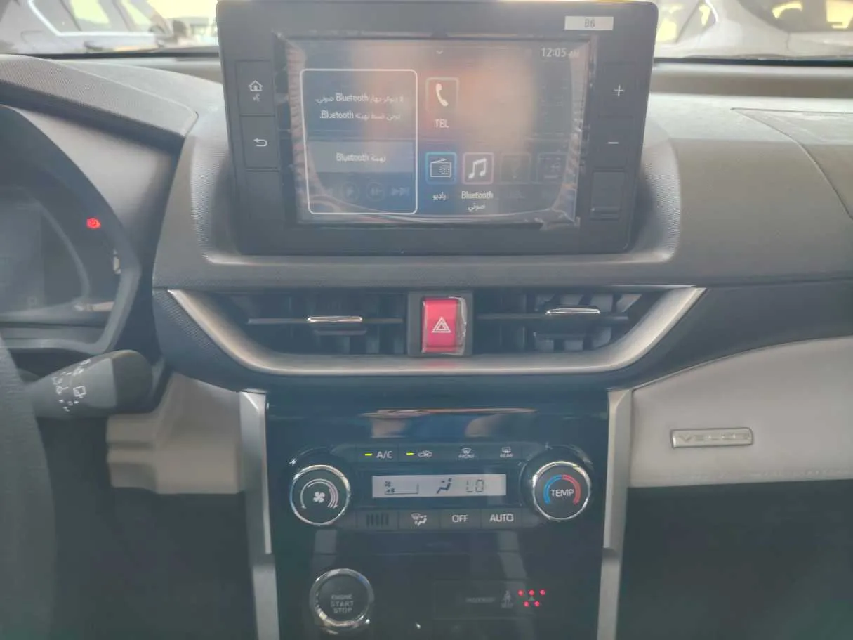 Car image 21