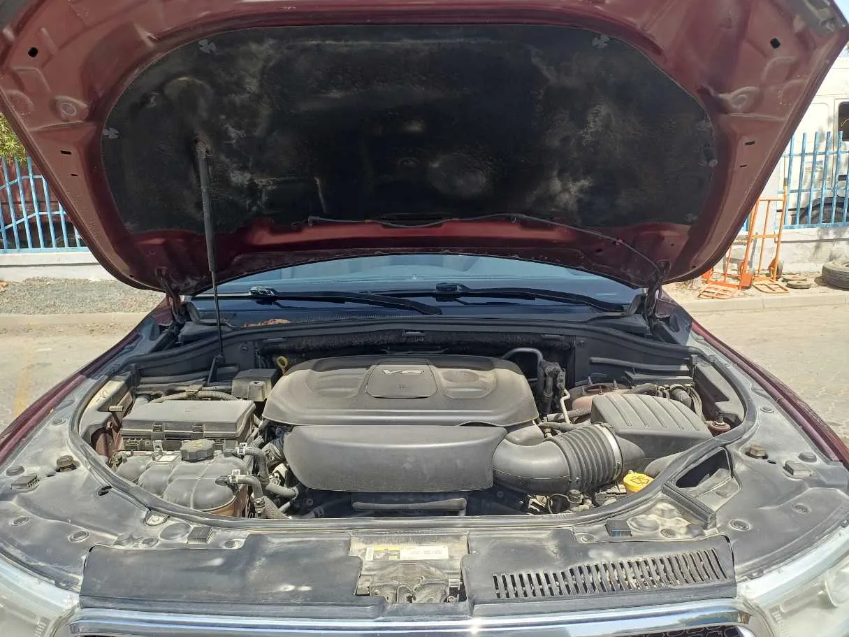 Car image 24