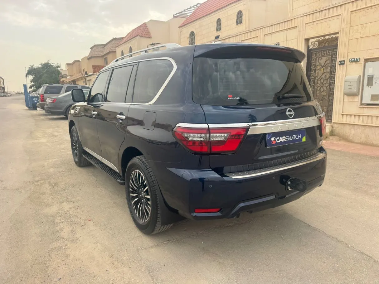 Car image 7
