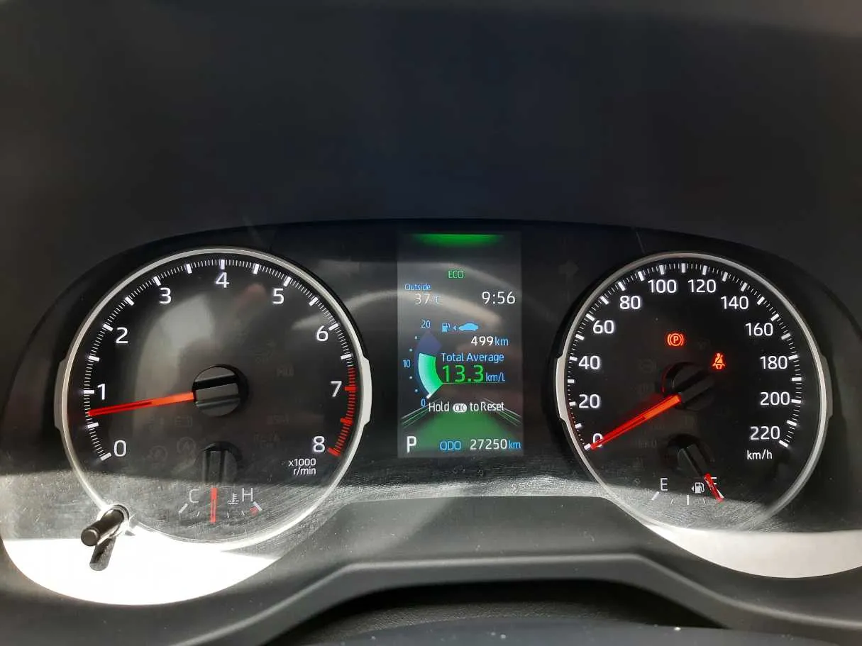 Car image 18