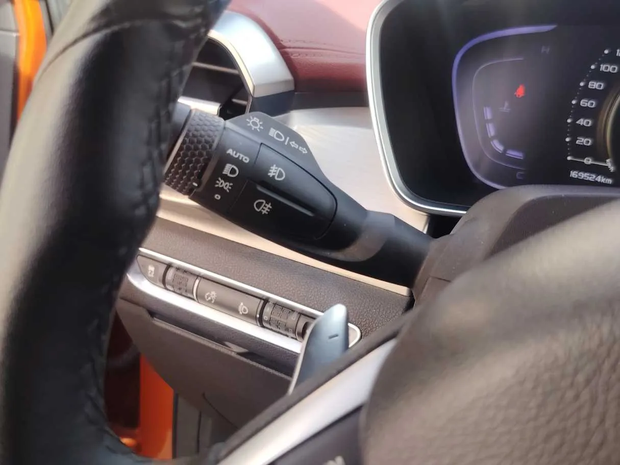 Car image 37