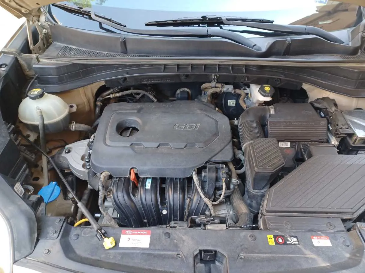 Car image 23