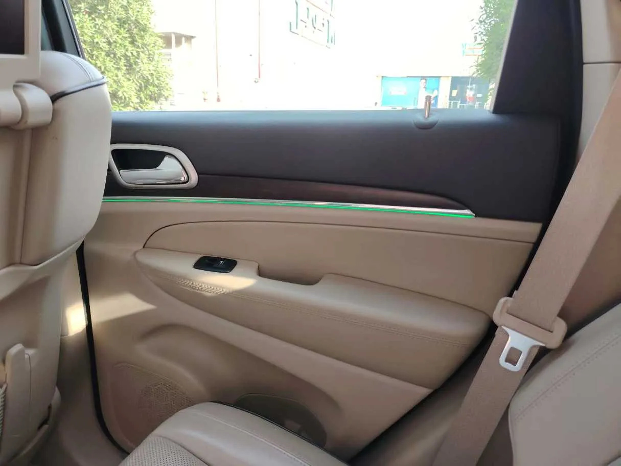Car image 42