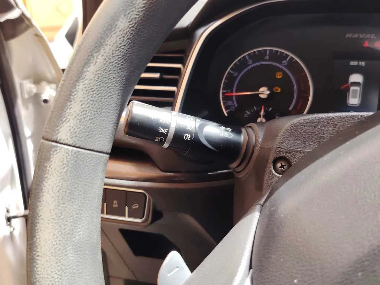 Car image 32