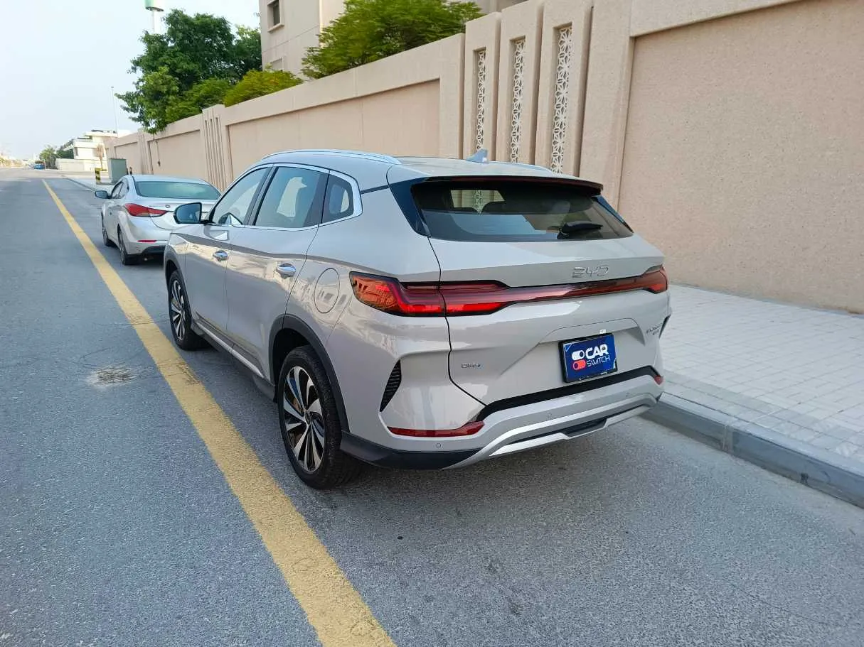 Car image 7