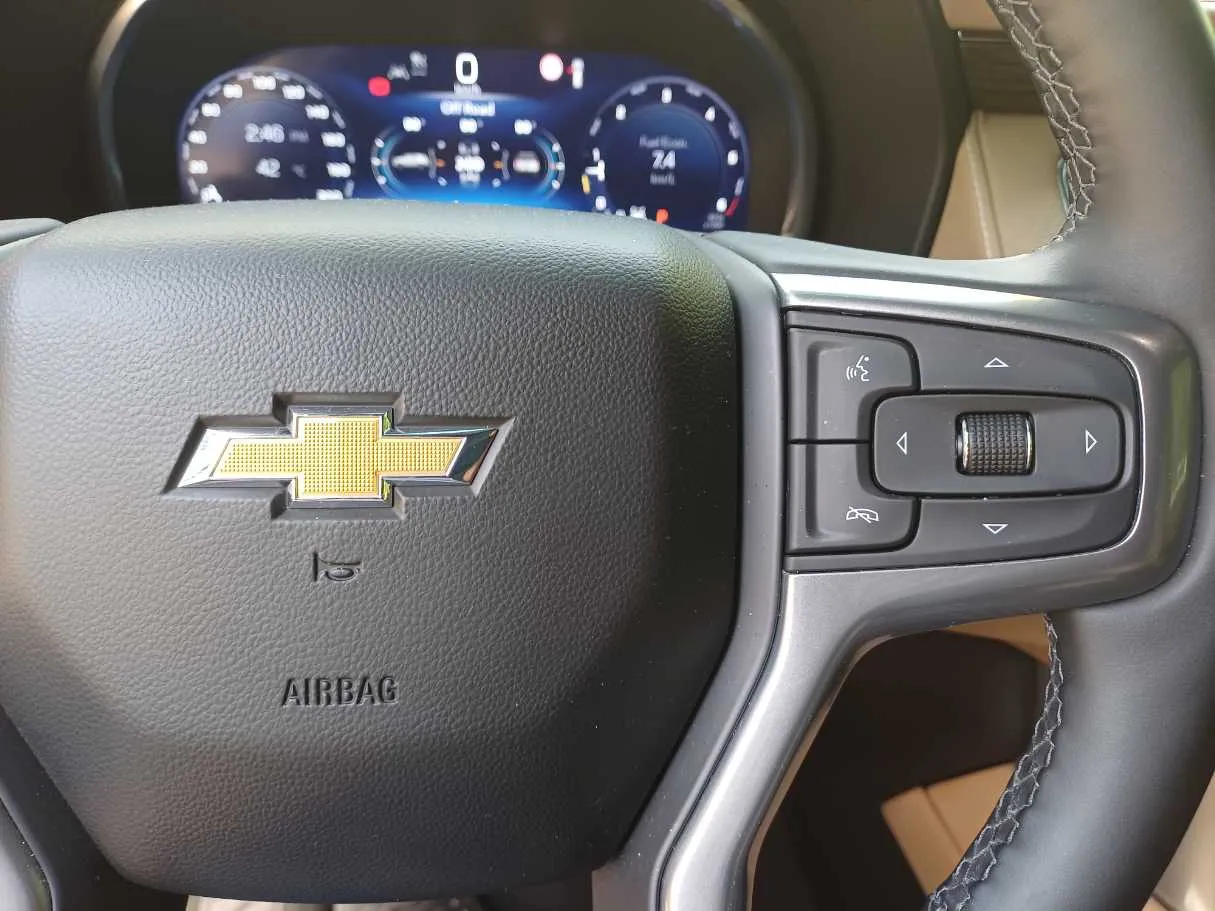 Car image 22