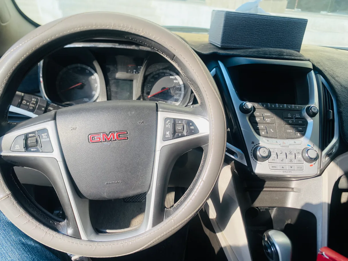 Car image 7