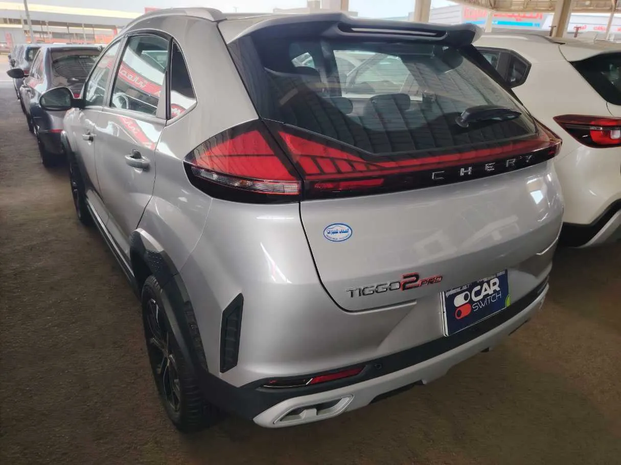 Car image 7