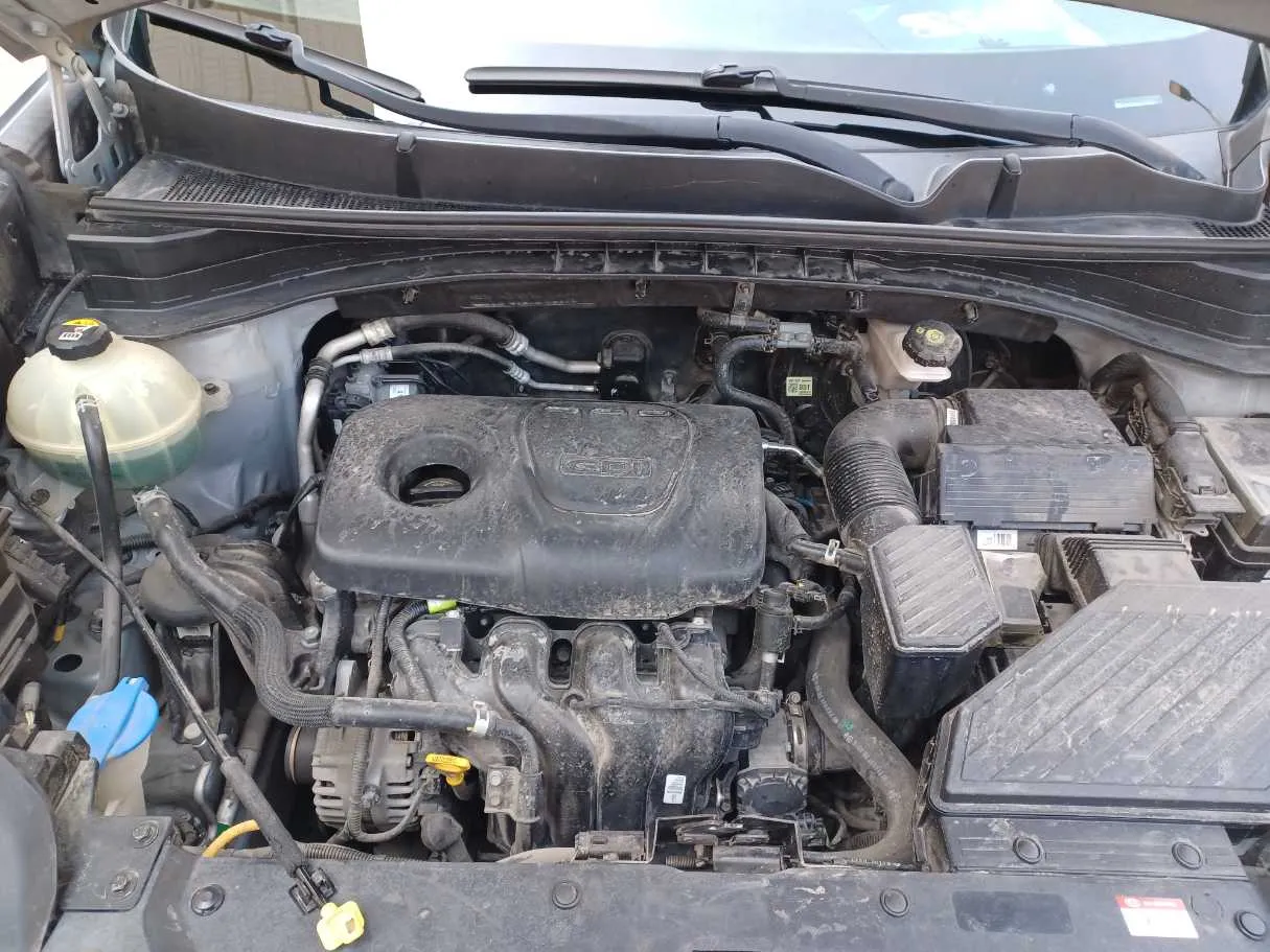 Car image 24