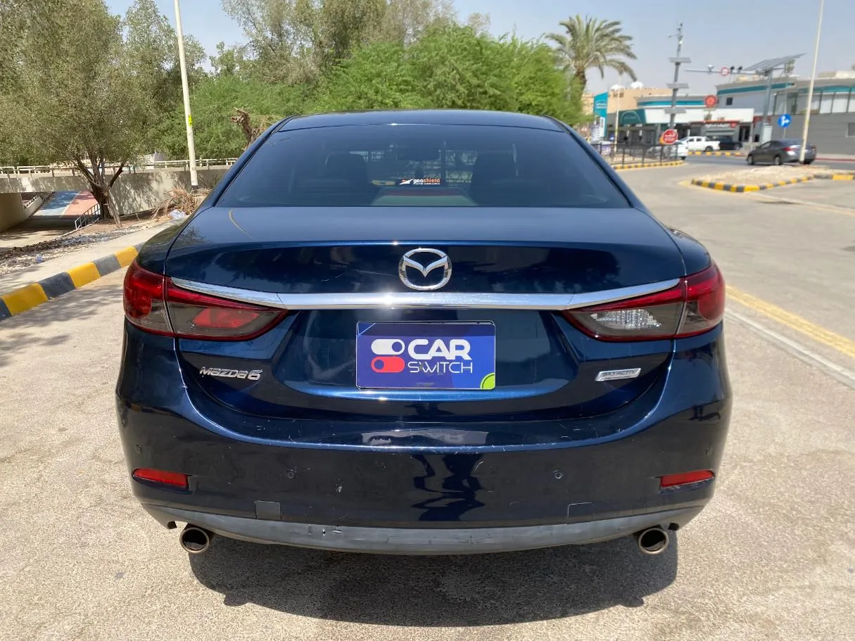 Car image 6