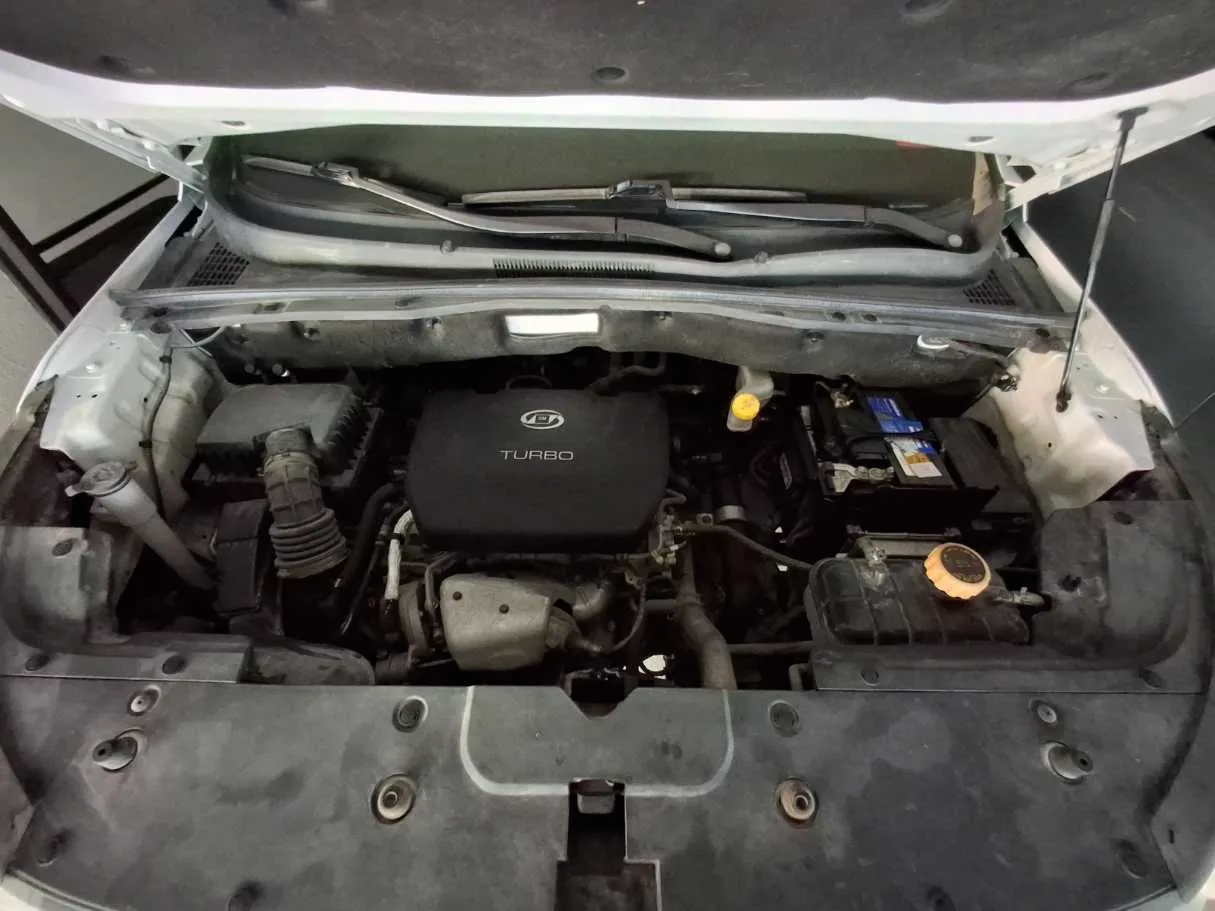 Car image 20