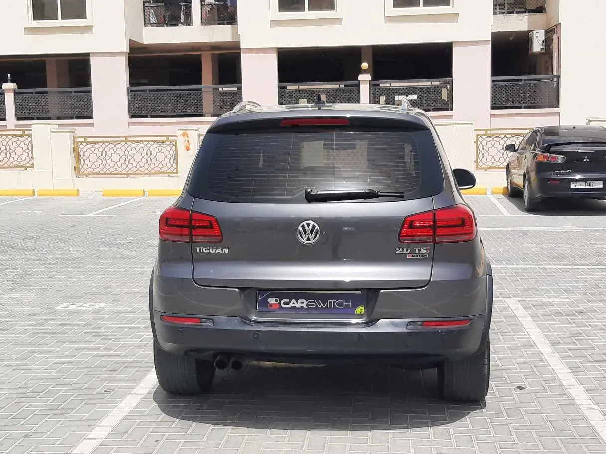 Car image 6