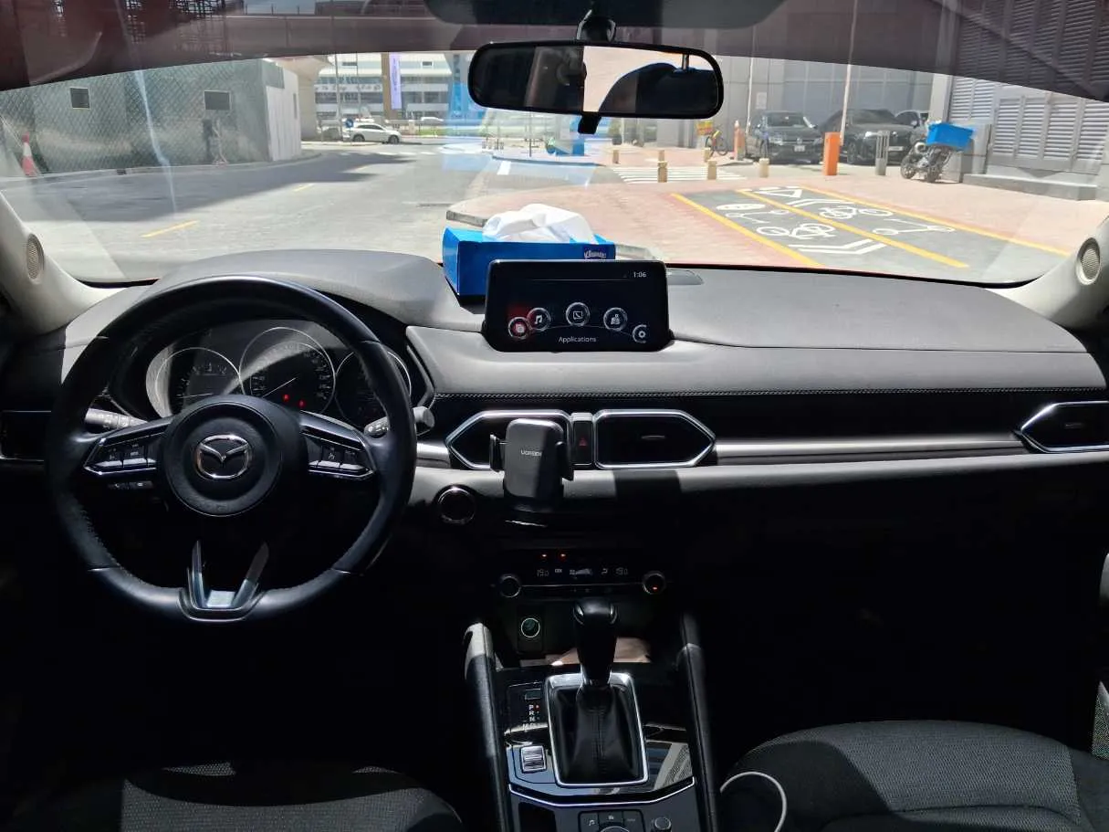 Car image 16
