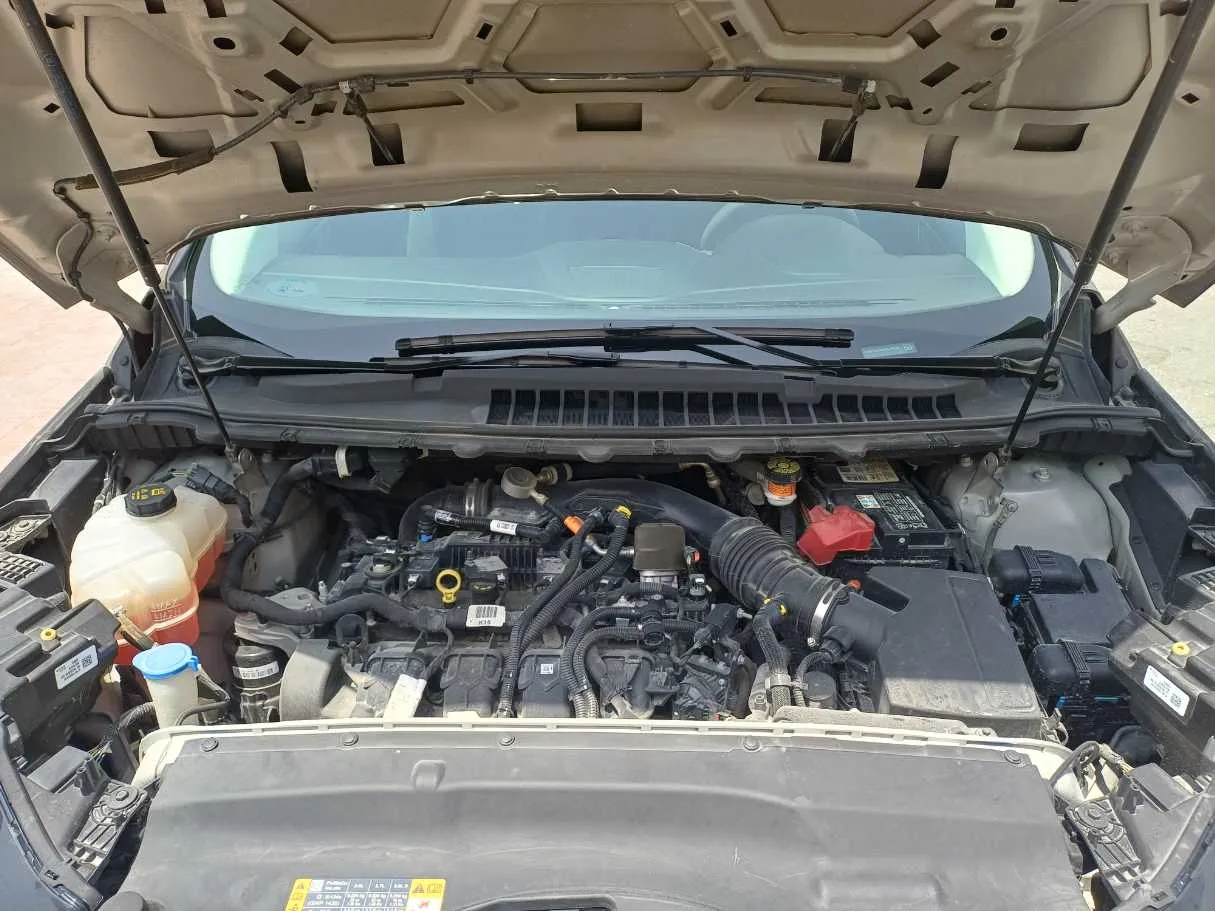 Car image 24