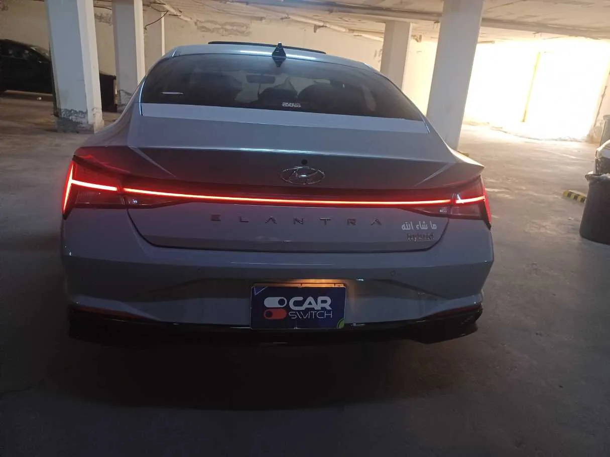 Car image 6