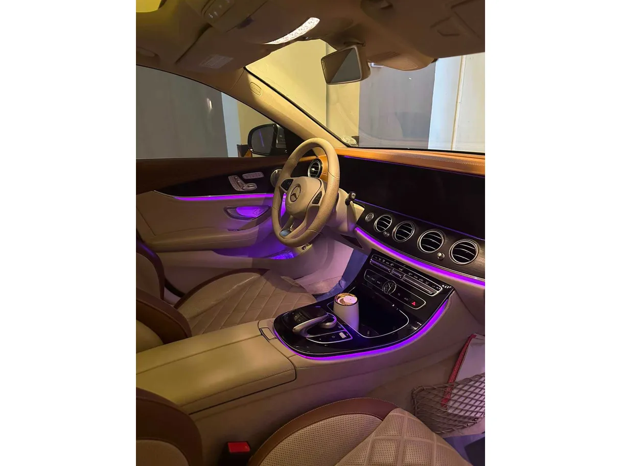 Car image 36