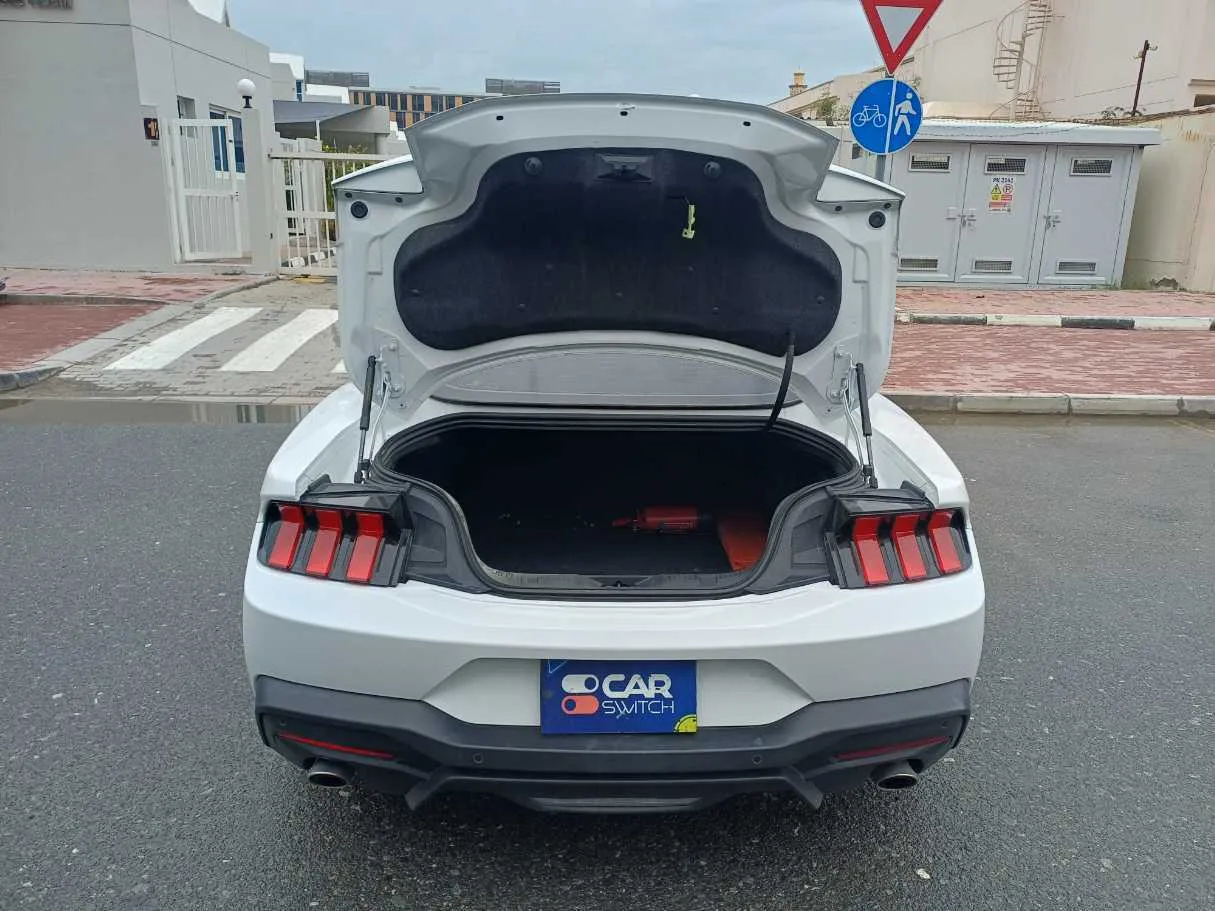 Car image 21