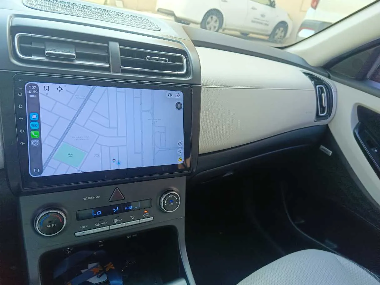Car image 23
