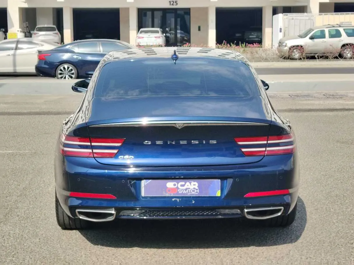 Car image 6