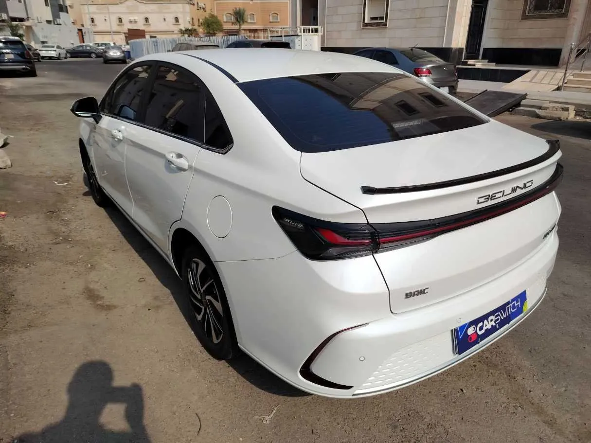 Car image 7