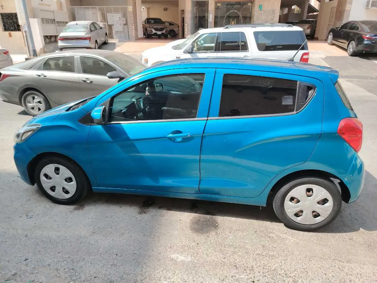 Car image 8