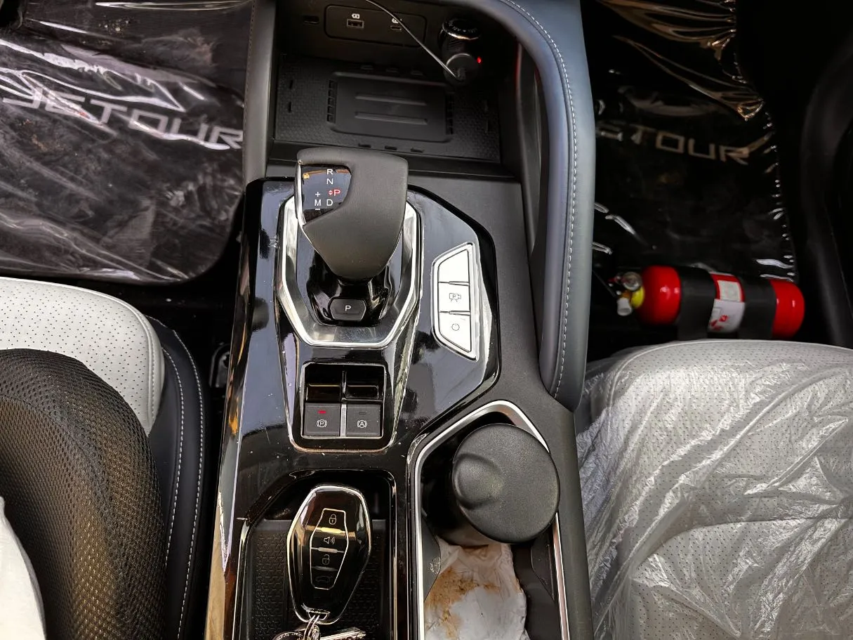 Car image 19