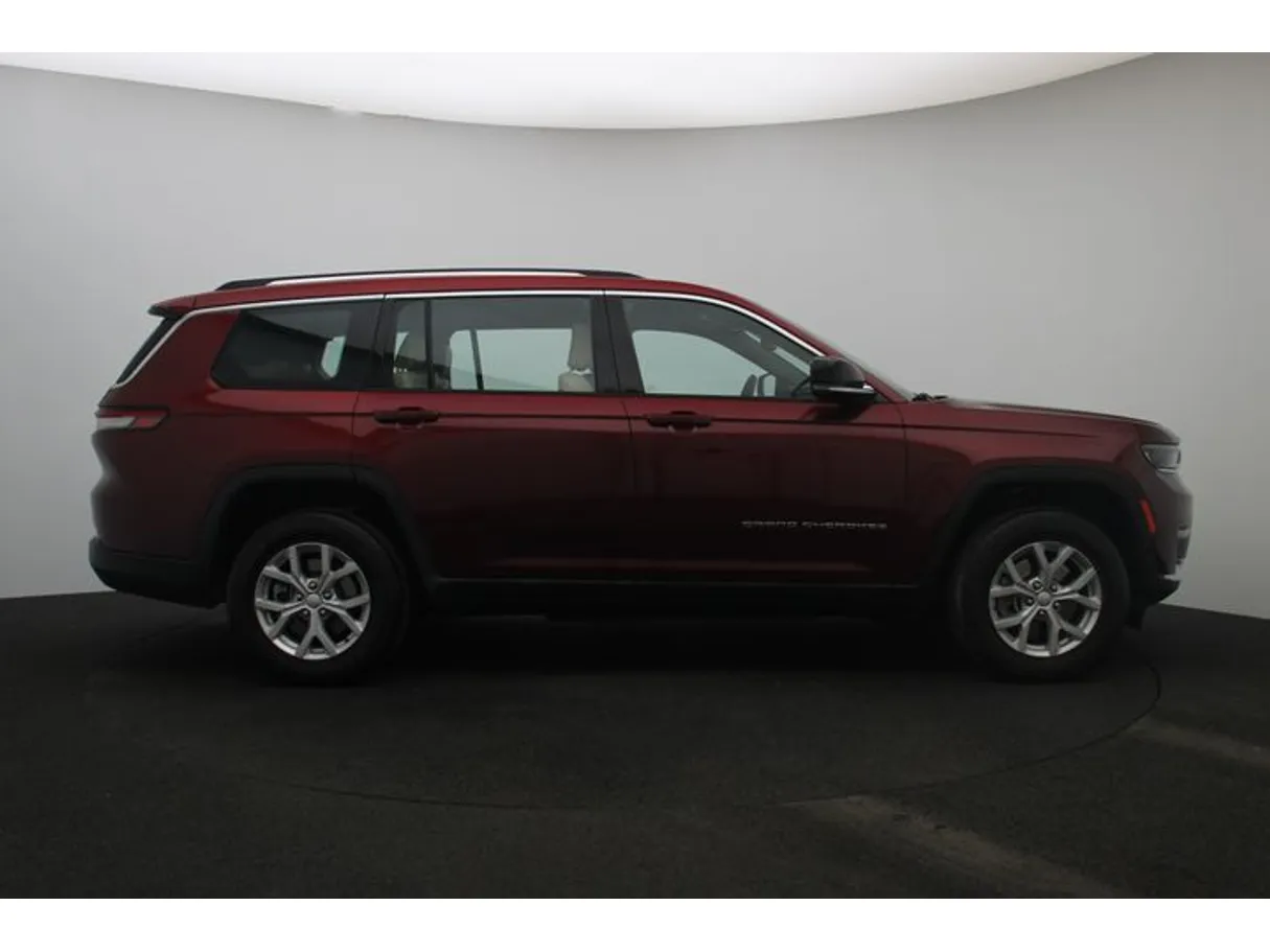 Car image 13