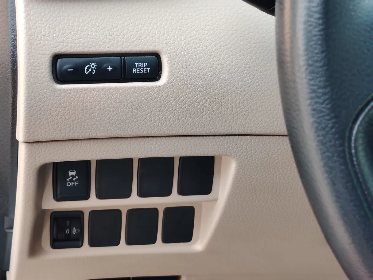 Car image 29