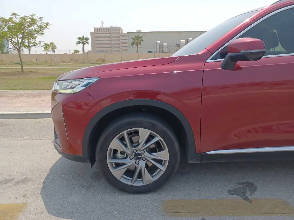 Car image 9