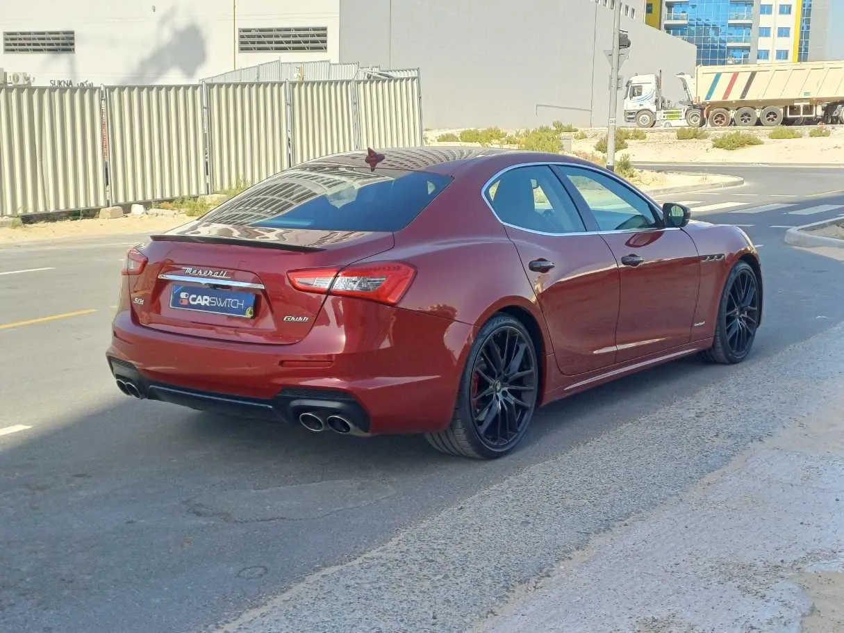Car image 5
