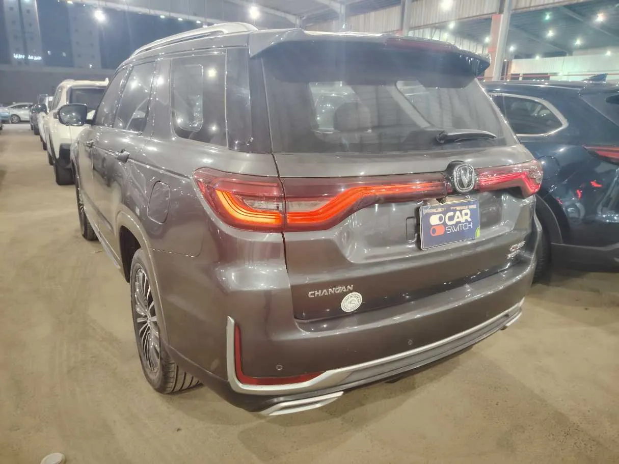 Car image 7