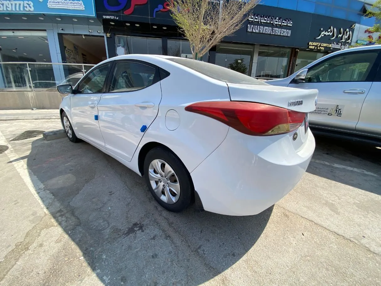 Car image 6