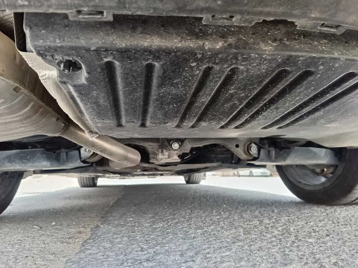 Car image 37