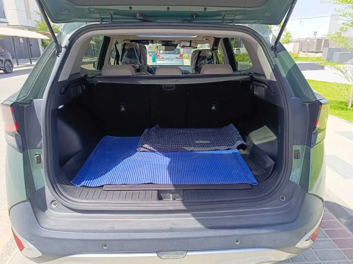 Car image 28