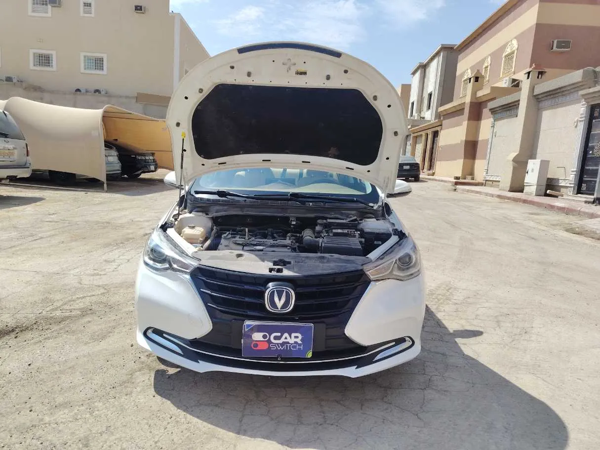 Car image 28