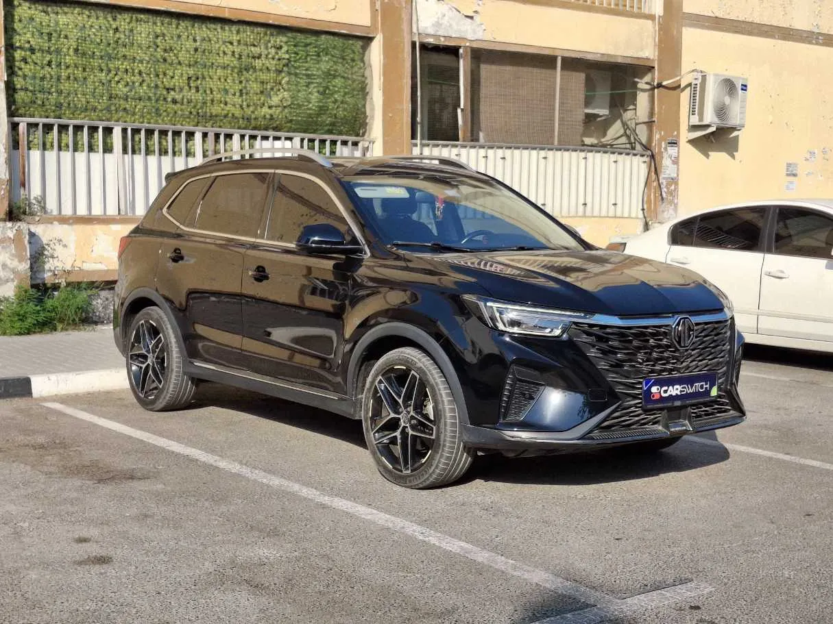 Car image 3