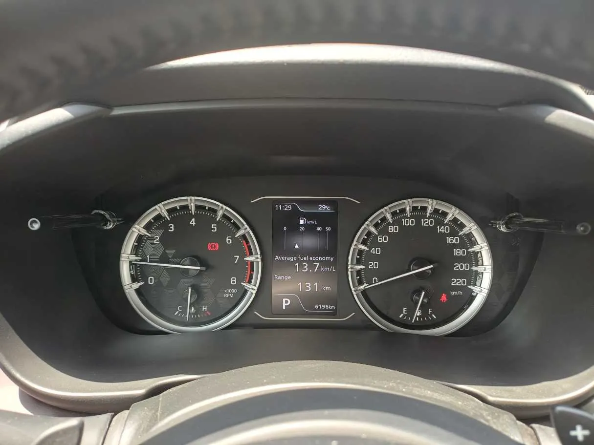 Car image 18