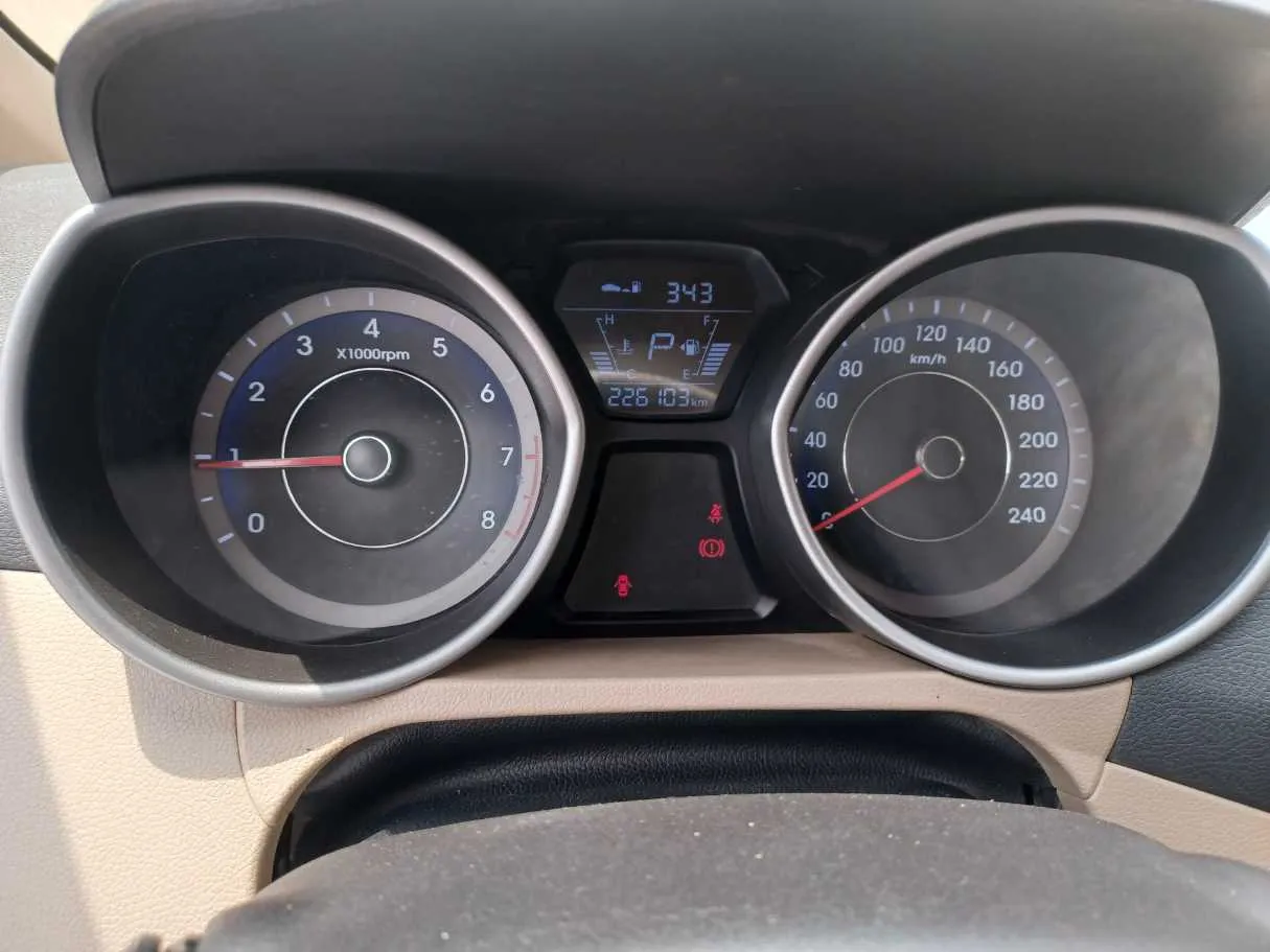 Car image 20